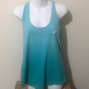 Women’s Nike Top